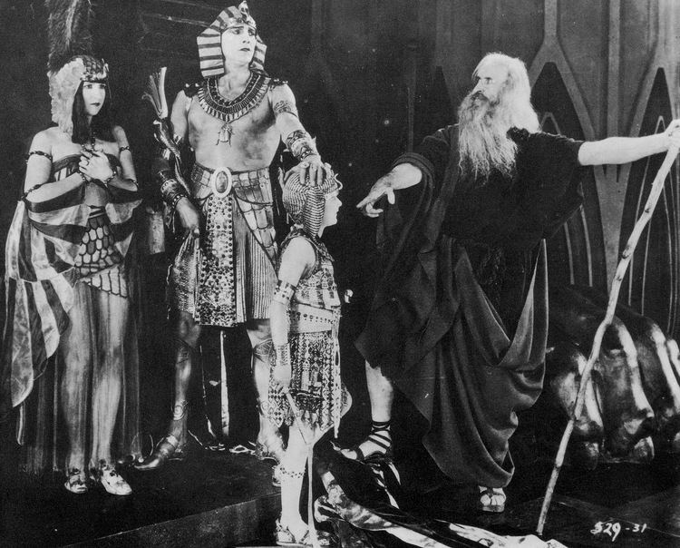 The Ten Commandments (1923 film) A Mental and Emotional Red Sea The Ten Commandments 1923