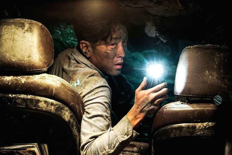 The Tunnel (2016 film) Tunnel39 Review A CaveIn Triggers This Korean Disaster Movie Variety