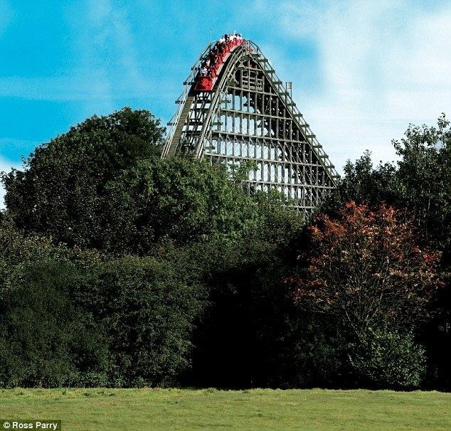 The Ultimate (roller coaster) Lightwater Valley rollercoaster decapitates DEER covering passengers
