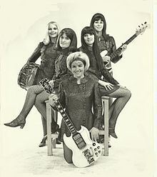 The Vamps (Australian band) httpsuploadwikimediaorgwikipediacommonsthu