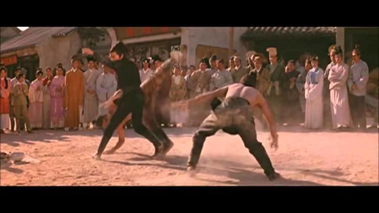 The Water Margin (film) The Water Margin Fight Scene Shaw Brothers YouTube