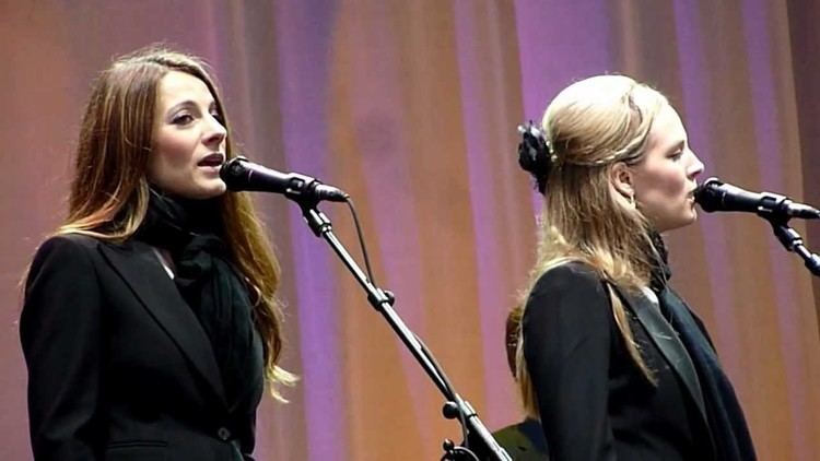 The Webb Sisters Leonard Cohen The Webb Sisters Come Healing Helsinki Finland