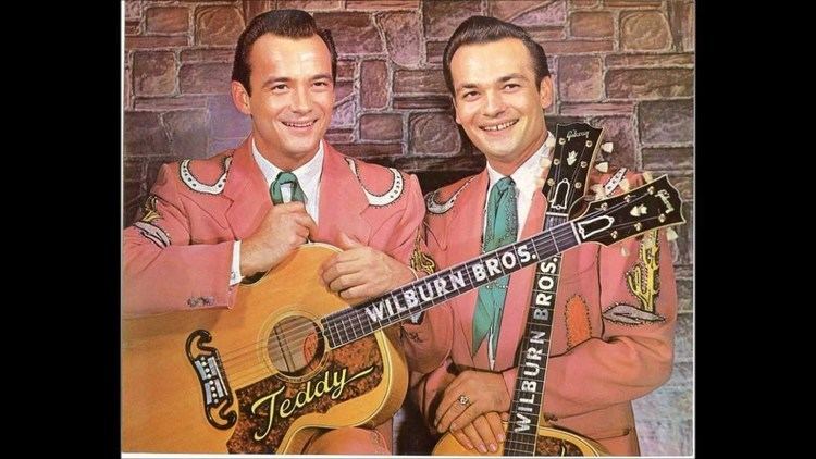 The Wilburn Brothers The Wilburn Brothers Somebody39s Back In Town Demo YouTube