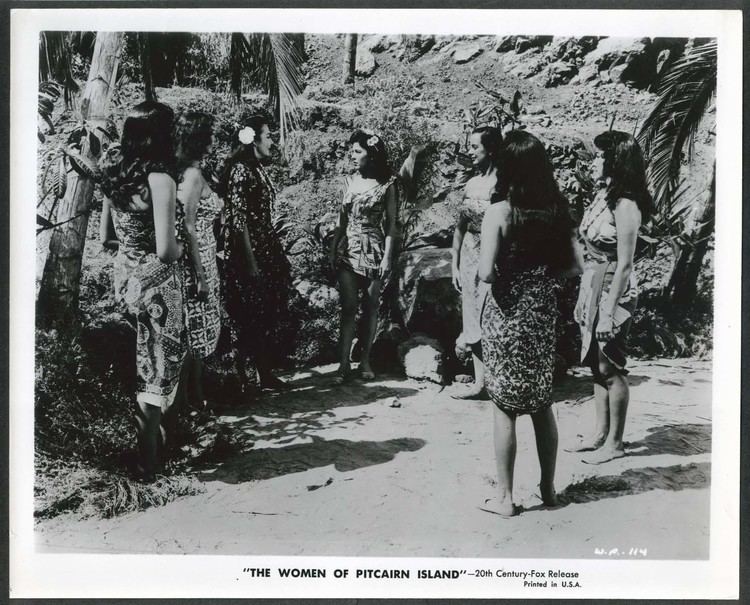 The Women of Pitcairn Island 8x10 photograph 1956
