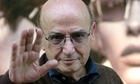 Theo Angelopoulos Greek filmmaker Theo Angelopoulos dies after road