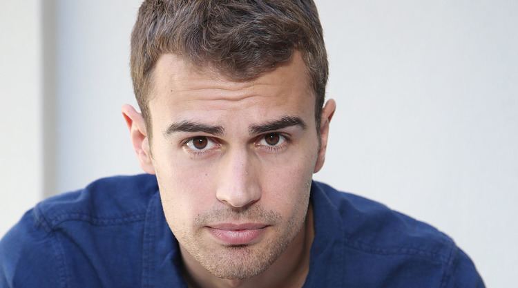 Theo James Divergent39 Bluray Theo James on Four39s brand of goodguy