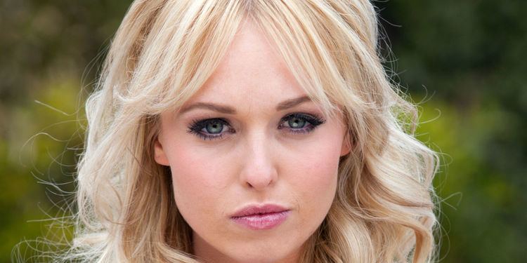 Theresa McQueen Hollyoaks spoilers Watch out Theresa Nico considers killing her