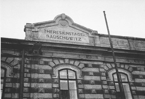 Theresienstadt concentration camp The History Place Holocaust Timeline Theresienstadt