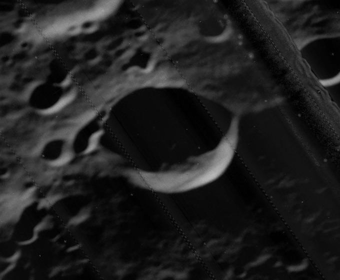 Thiel (crater)