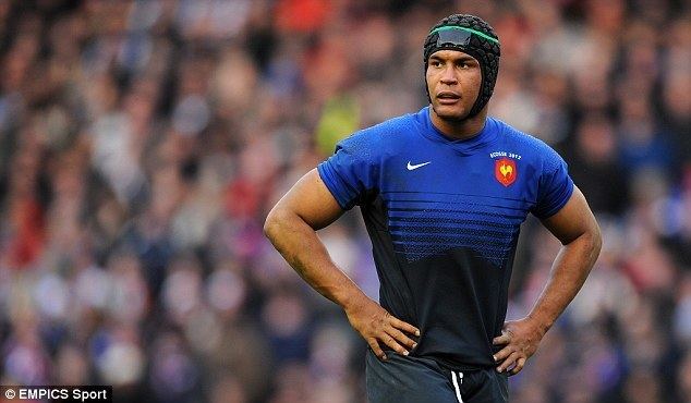 Thierry Dusautoir Thierry Dusautoir snubs moves to Leicester Tigers to sign