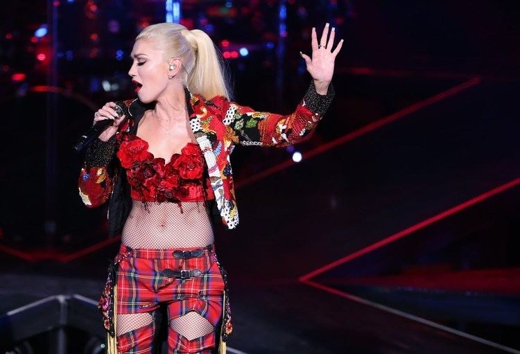 This Is What the Truth Feels Like Tour Gwen Stefani This Is What The Truth Feels Like Tour Boston YouTube