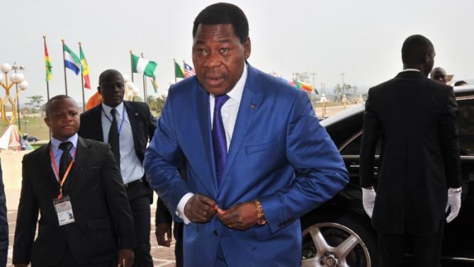 Thomas Boni Yayi Benin votes in test for President Boni Yayi Africlandpost