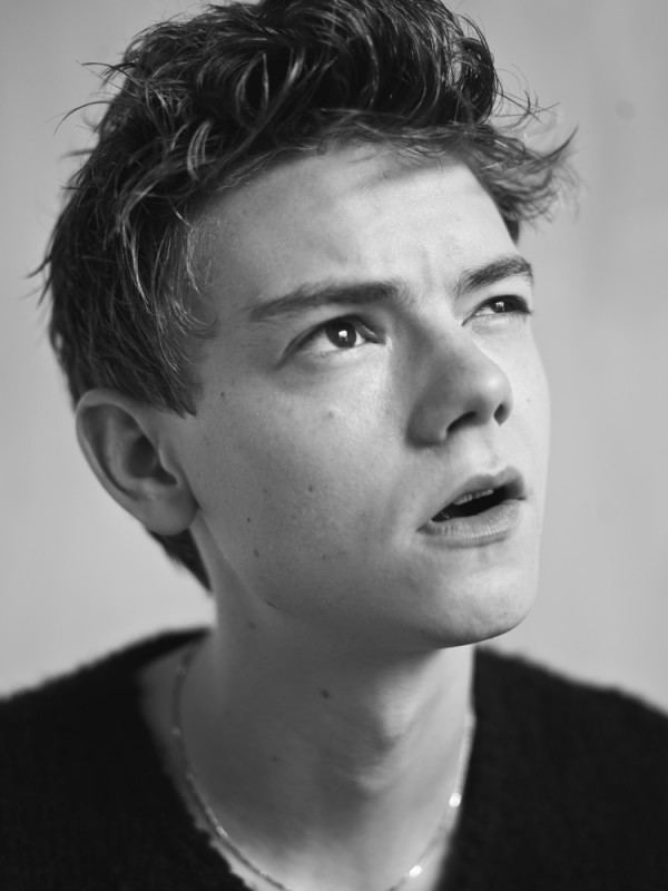 Thomas Brodie-Sangster Classify British Actor Archive The Apricity Forum A