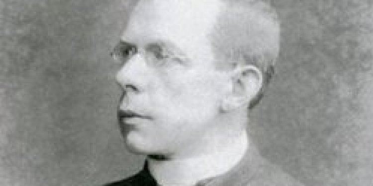 Thomas Byles The untold story of the Titanic39s Catholic priest who went