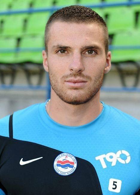 Thomas Heurtaux The Daily Drool Thomas Heurtaux Of Headbands and