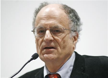 Thomas J. Sargent Nobel economists say euro zone needs fiscal union Reuters