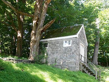 Thomas Leiper Estate httpsuploadwikimediaorgwikipediacommonsthu