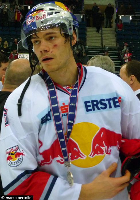 Thomas Raffl Thomas Raffl the next Austrian to take a Jet to the NHL