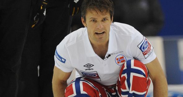 Thomas Ulsrud Norway advances to semifinal to face Scotland Curling
