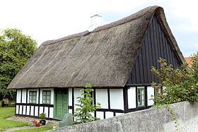 Thorald's House httpsuploadwikimediaorgwikipediacommonsthu