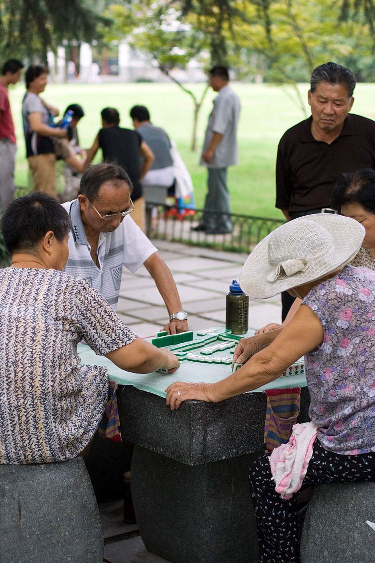 Three player mahjong