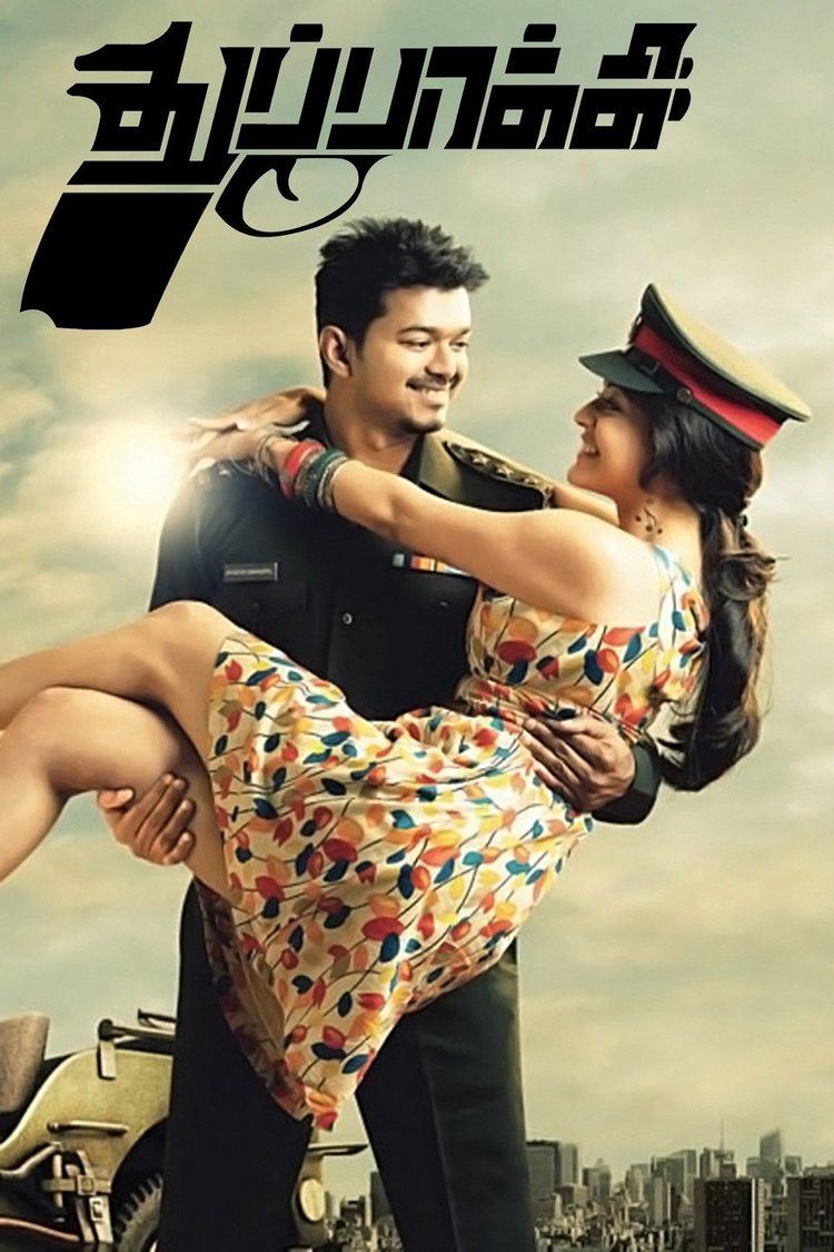 Thuppakki wwwgstaticcomtvthumbmovieposters9561344p956