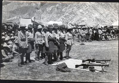Tibetan Army Tibetan soldiers in different uniforms