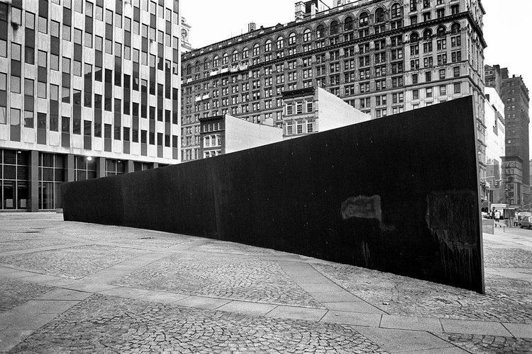 Tilted Arc Richard Serra39s Tilted Arc ArtoftheMOOCorg