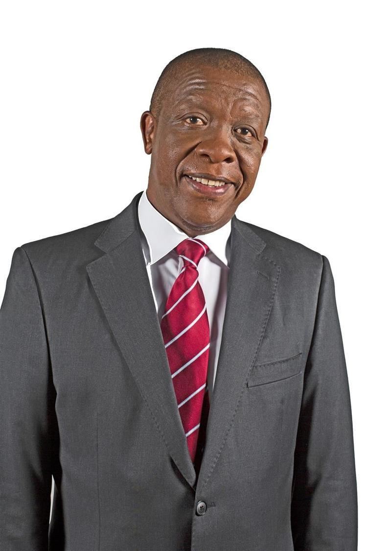 Tim Modise Tim Modise to host a weekly current affairs show on Soweto TV