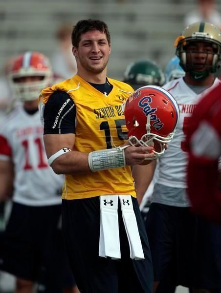 Tim Tebow Broncos pick QB Tim Tebow at No 25 in NFL draft The Denver Post