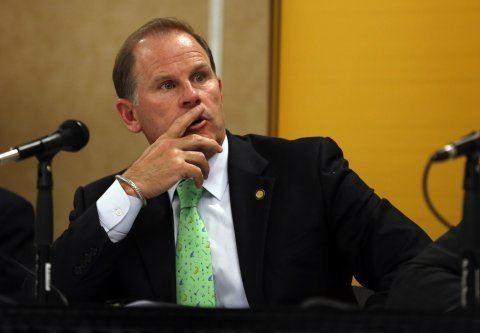 Tim Wolfe ExMizzou president Tim Wolfe sends scathing email Business Insider