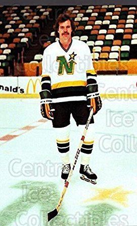 Tim Young (ice hockey) Amazoncom CI Tim Young Hockey Card 198283 Minnesota North Stars