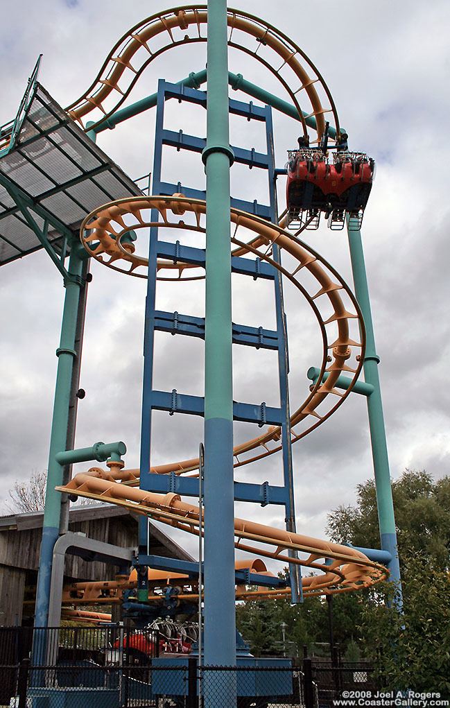 Time Warp (roller coaster) CoasterGallerycom Canada39s Wonderland