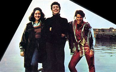 Times Square (film) Tim Curry with Trini Alvarado and Robin Johnson in the film Times