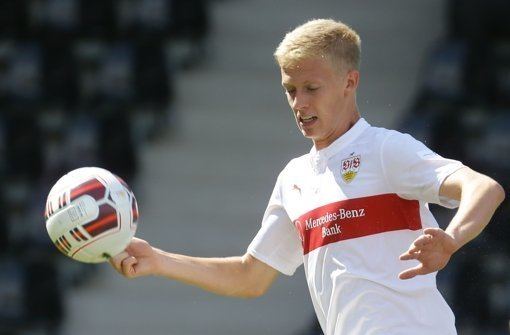 Timo Baumgartl VfB gegen Bremen Timo Baumgartl hlt sich bereit VfB