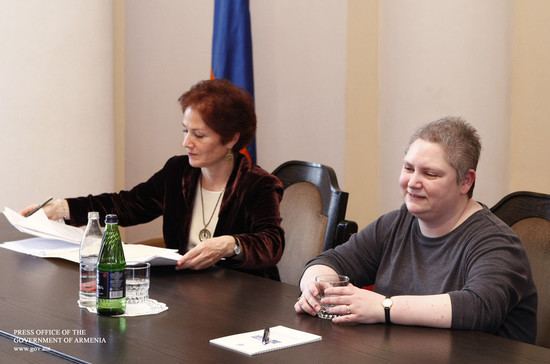 Tina Kaidanow Prime Minister welcomes Tina Kaidanow Information Center
