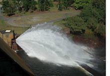 Tinaroo Hydro Power Station httpsuploadwikimediaorgwikipediacommonsthu