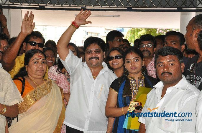 Tinku (actor) TV Actor Tinku wishes to contest elections for Congress