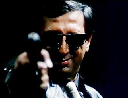 Tinnu Anand I was given the dirty job of offering Amitabh Rs 5000 for the