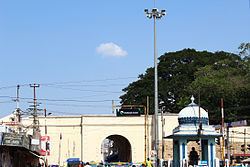 Tiruchirappalli Fort httpsuploadwikimediaorgwikipediacommonsthu