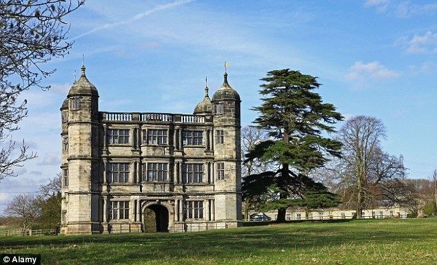 Tixall Gatehouse UK holiday cottages Table tennis turrets and elephants in a