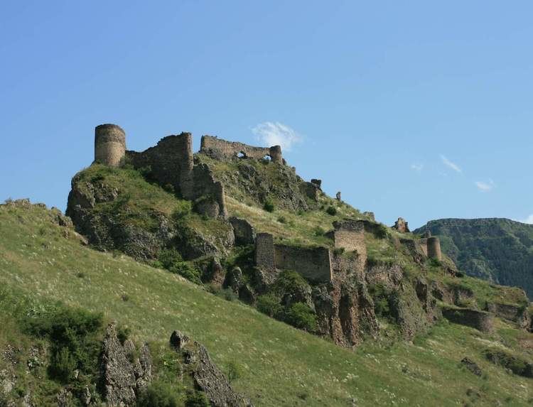 Tmogvi FileTmogvi fortress Photo A Muhranoff 20111jpg Wikimedia
