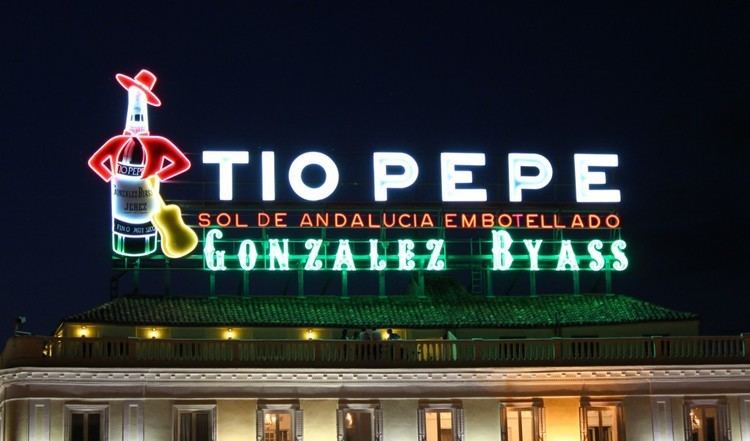 Tío Pepe THE TO PEPE NEON SIGN LIGHTS UP THE NEW YEAR AGAIN Gonzalez Byass