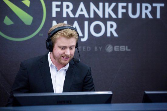 TobiWan Red Bull Heroicks TobiWan one of the casters