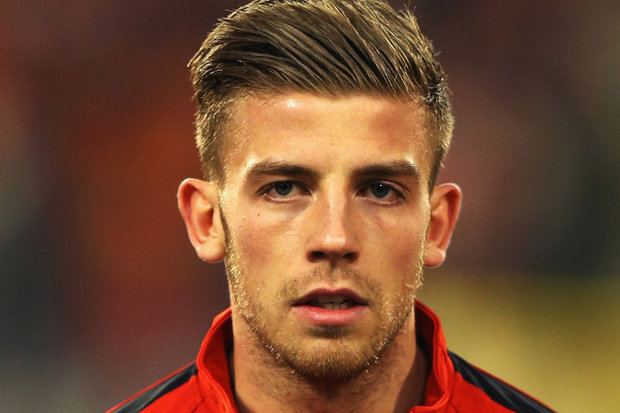 Toby Alderweireld Liverpool target Toby Alderweireld in Everton sights