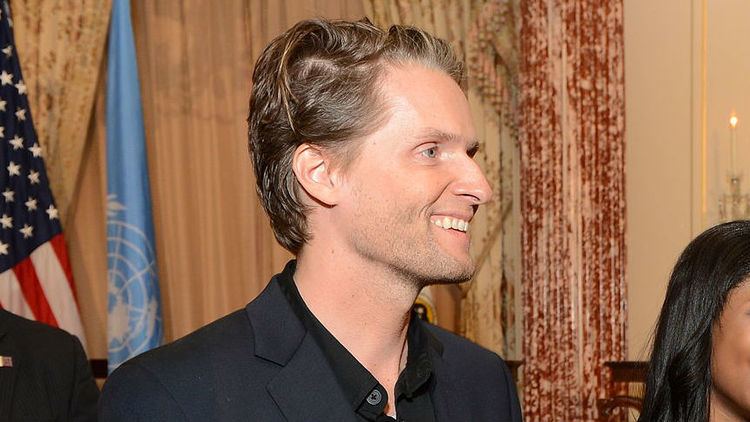 Toby Gad Songwriter Toby Gad robbed of 50K in valuables from house