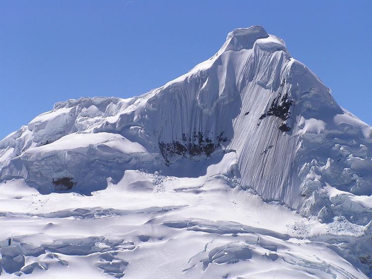 Tocllaraju mountaineeringhuarazcomwpcontentuploads20140