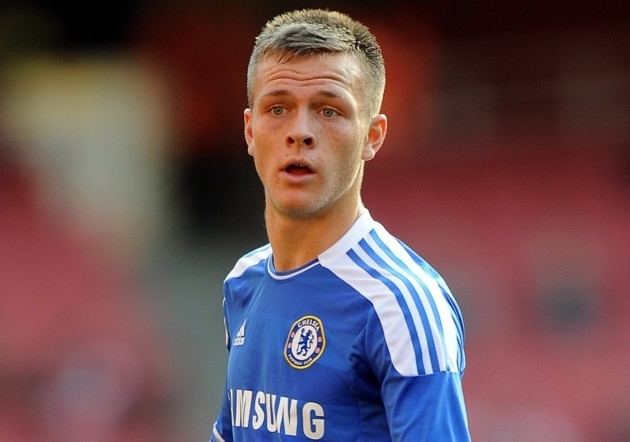 Todd Kane Chelsea Confirm Defender Had Agreed Deal To Leave Club