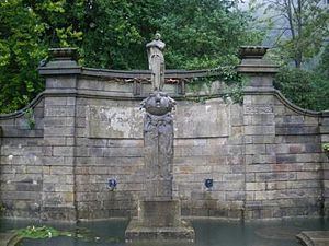 Todmorden War Memorial httpsuploadwikimediaorgwikipediacommonsthu