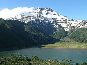 Tolhuaca (volcano) httpsuploadwikimediaorgwikipediacommonsthu